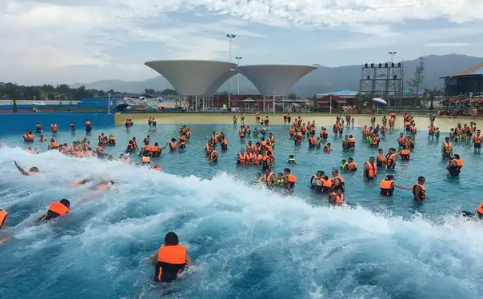 去水上乐园晒黑了要多久才能白回来