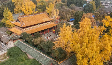 成都8月份天气热吗