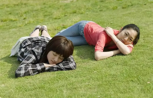 晒背是光着背还是穿个衣服好