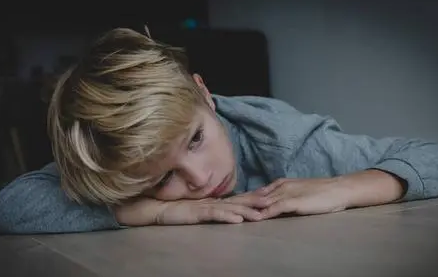 孩子考试前紧张怎样鼓励孩子