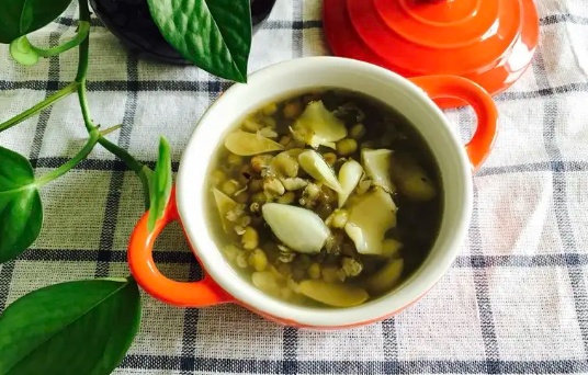 煮绿豆汤为什么会有白色泡沫