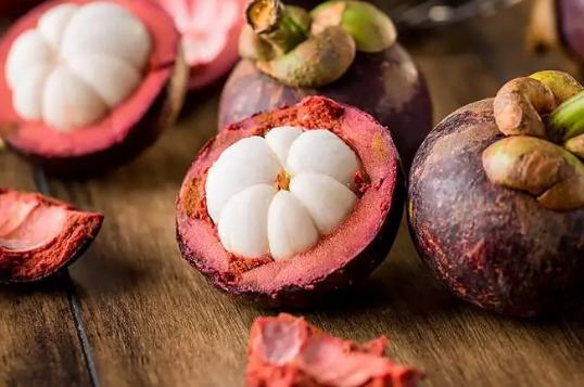 山竹里面黄黄的是什么可以吃吗