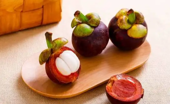 山竹里面黄黄的是什么可以吃吗