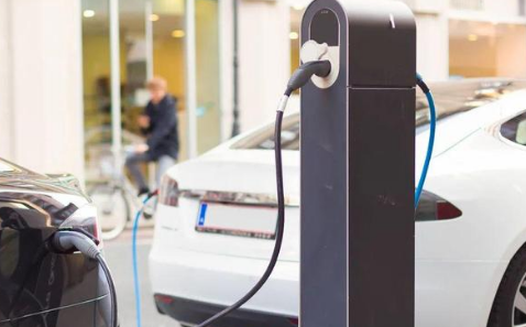 新能源汽车充电可以从家里扯线充电吗