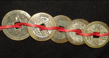 门对门五帝钱挂在门的什么位置好