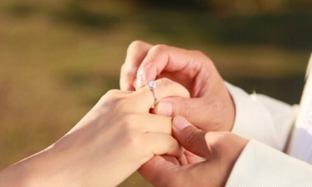 2022年9月7日白露订婚定亲好吗