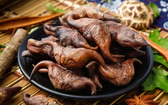 煮菱角要放盐吗