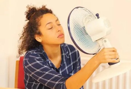 夏天跳刘畊宏的时候可以吹风扇吗