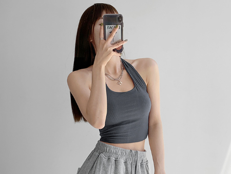 挂脖吊带适合什么裙子比较辣妹