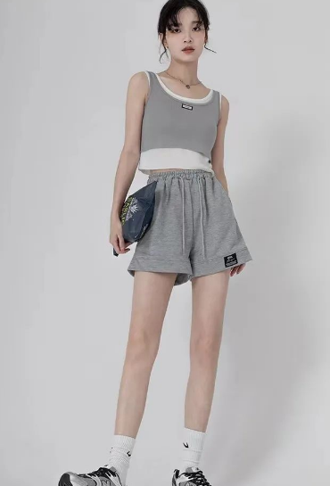 夏季里面背心吊带外面怎么穿2022