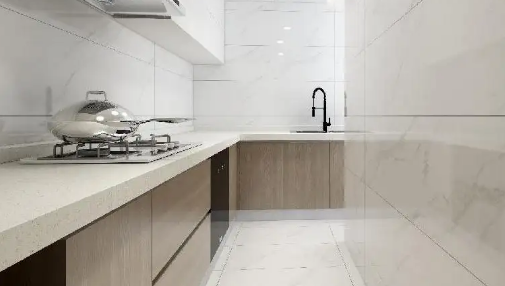 厨房瓷砖太油用什么来清洁