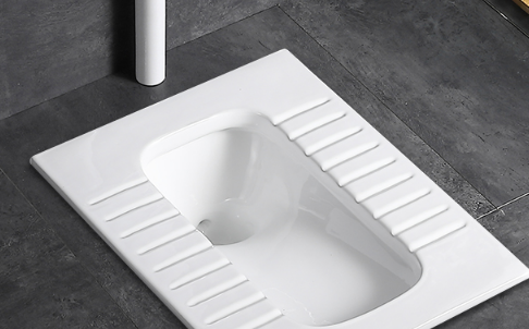 蹲便器与地面砖持平吗