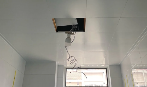 卫生间吊顶灯和换气一体的吗