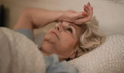 睡眠不足7小时的人胳膊大腿更粗吗