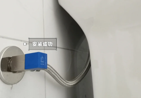 角阀断了半截在孔里怎么取出