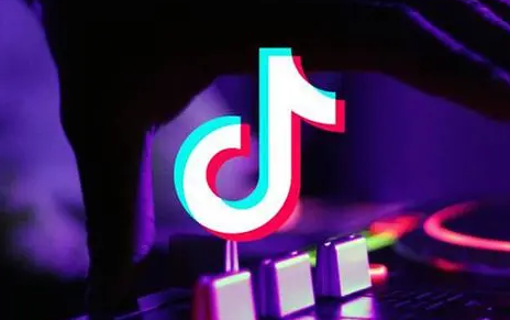 抖音你这背景太假了背景音乐BGM是什么