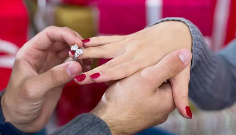 2022年中秋节订婚好吗