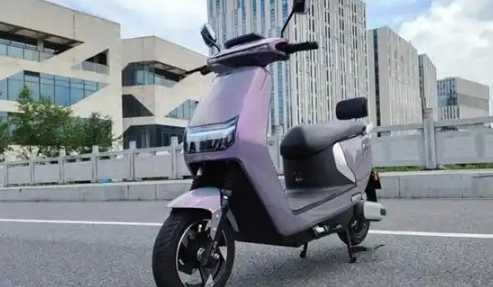 电瓶车电瓶鼓包了还能用多久
