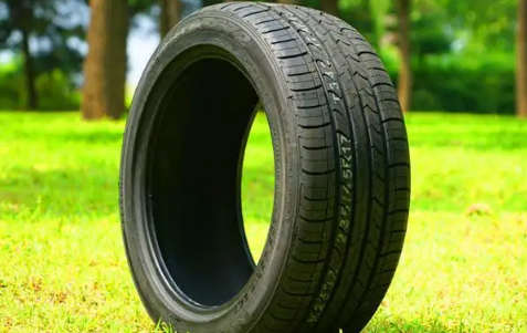 轮胎漏线了还能用吗