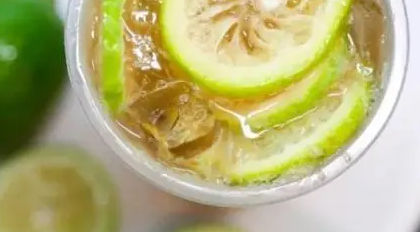 鸭屎香新茶好还是老茶好