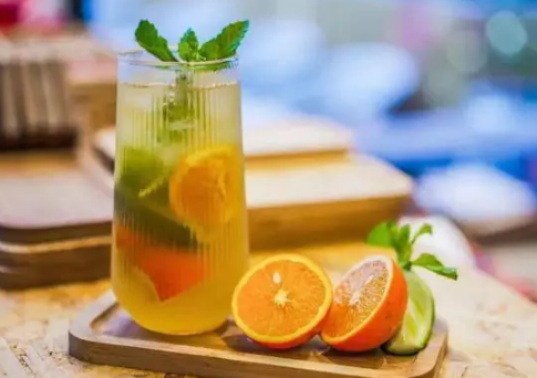 鸭屎香柠檬茶是什么茶底