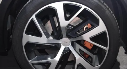 过了一个坑轮毂轻微变形了能修复吗