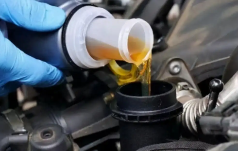 1万公里不换机油是不是会有闷响