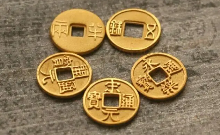 卧室门对门要挂五帝钱吗