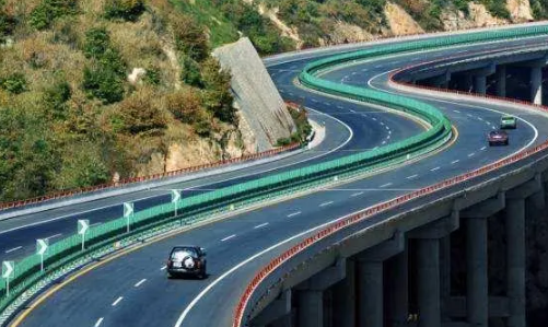 新车要跑高速拉一下吗