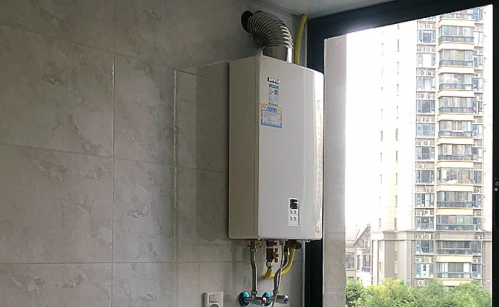 热水器装好了还能移位置么