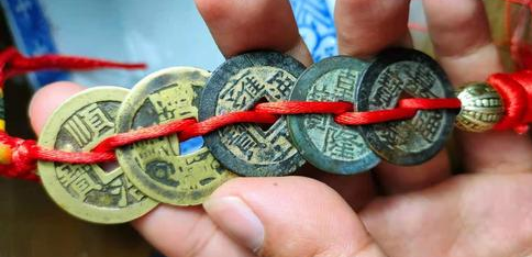 五帝钱能不能挂一对