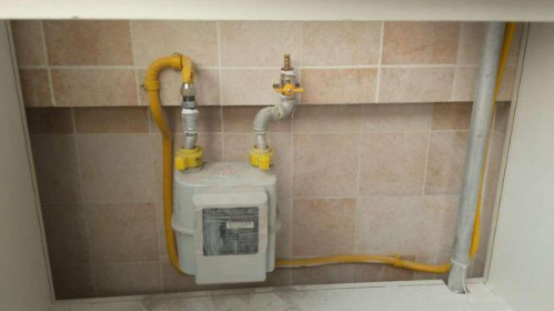 燃气热水器改管道麻烦吗