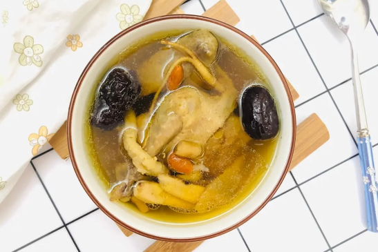 鸽子怎么炖汤好喝又营养