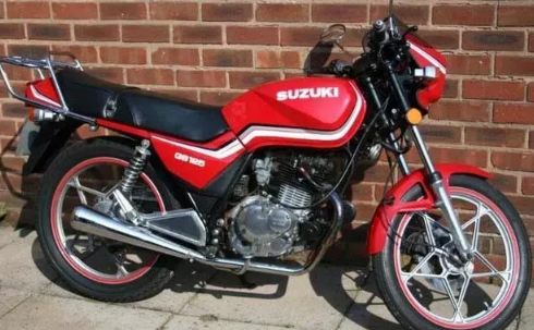 新买的摩托车必须在多久内上牌