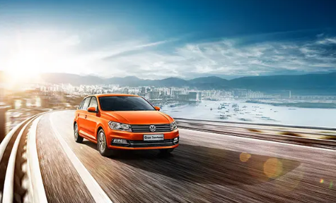 换了四个新轮胎跑高速120飘正常吗