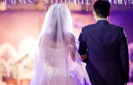 2022年12月11日这天宜结婚办婚礼吗