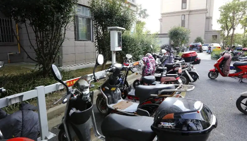 电动车没用完电就充电好不好