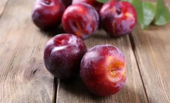 李子空心有棕色结晶是什么