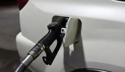 小汽车多少公里换机油最好