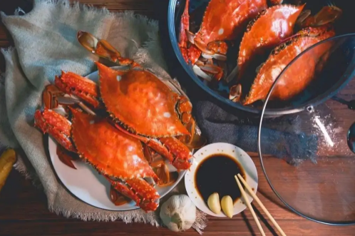 螃蟹蒸熟了要马上从锅里拿出来吗