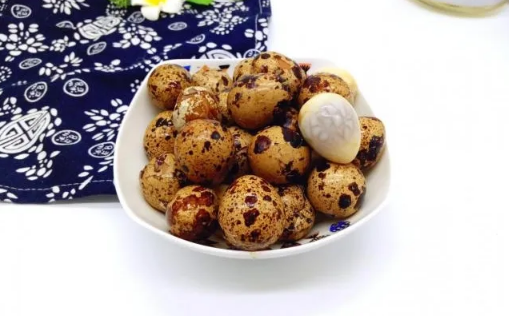 鹌鹑蛋和鸡蛋哪个价值高