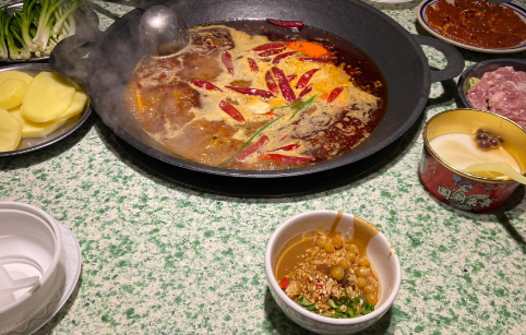 武汉大铁锅重庆火锅贵不贵