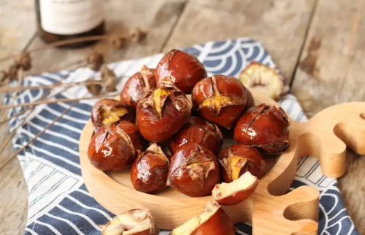 空气炸锅烤板栗是先煮还是先开口