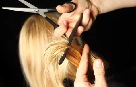 2023春节期间是不是不能剪头发