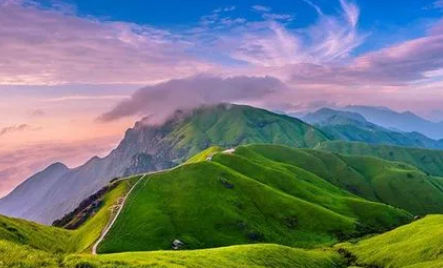 2022年国庆去武功山草还绿吗