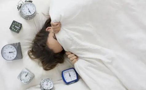 睡前刷手机会降低夜间睡眠质量吗
