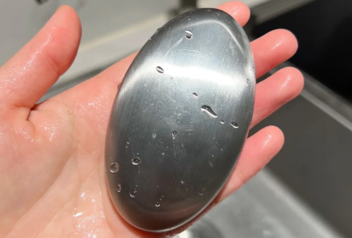 钢铁肥皂什么原理