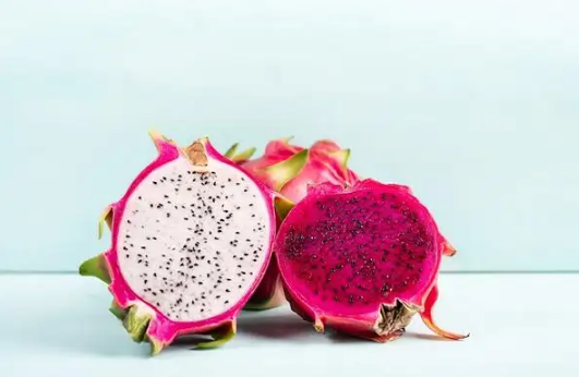 火龙果外皮长白毛里面没烂还能吃吗