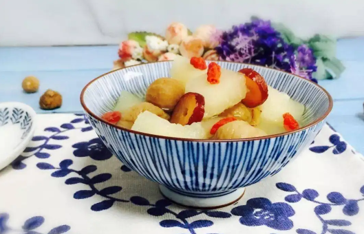 雪梨煲什么清热润肺