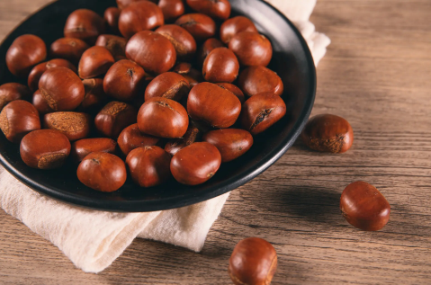 板栗用微波炉加热几分钟可以吃